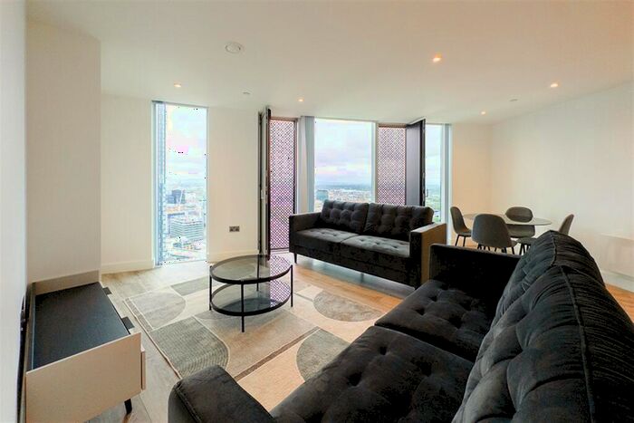 2 Bedroom Apartment To Rent In Thr, M15