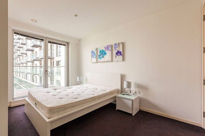 2 Bedroom Flat To Rent In Baltimore Wharf, Canary Wharf, London, E14