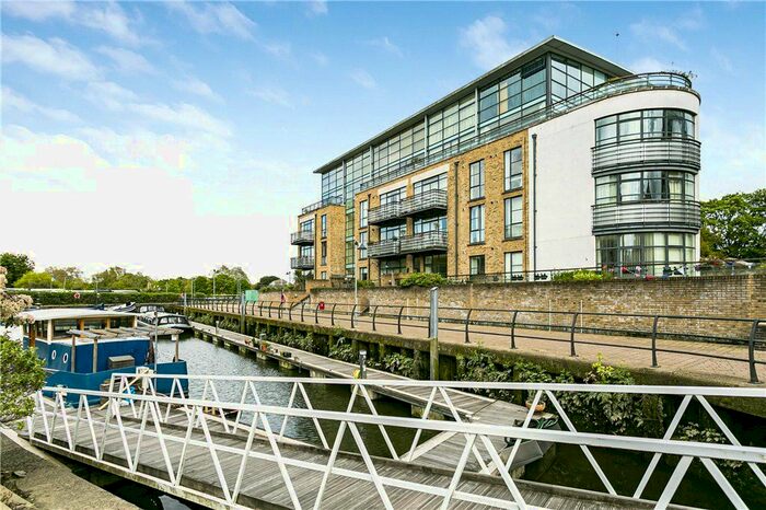 1 Bedroom Flat To Rent In Point Wharf Lane, Brentford, London, TW8