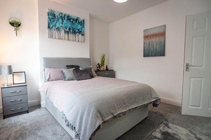 2 Bedroom House To Rent In King William Street, Stoke-on-Trent, ST6