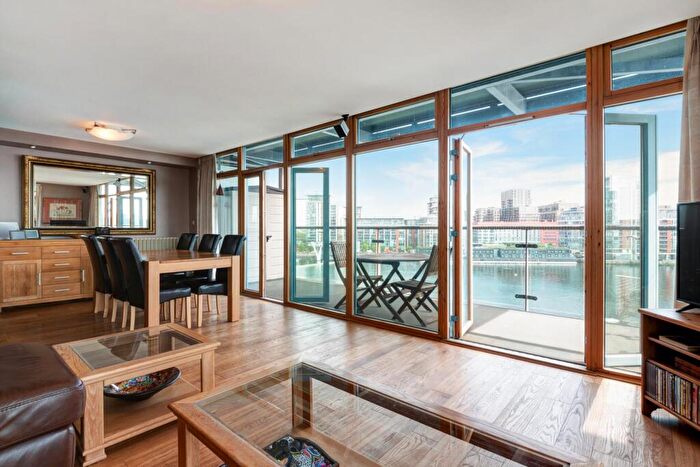 2 Bedroom Apartment For Sale In Western Beach Apartments, London, E16