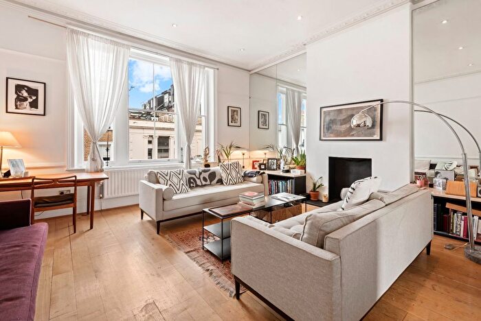 2 Bedroom Flat To Rent In Stratford Road, South Kensington, W8