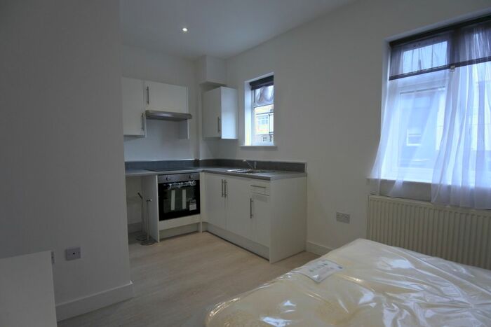 Studio To Rent In Yewfield Road, Willesden NW10