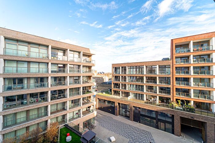 1 Bedroom Flat To Rent In Sterling Way, Islington, London, N7