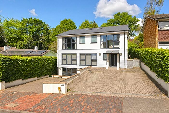 5 Bedroom Detached House To Rent In Culverden Park, Tunbridge Wells, TN4