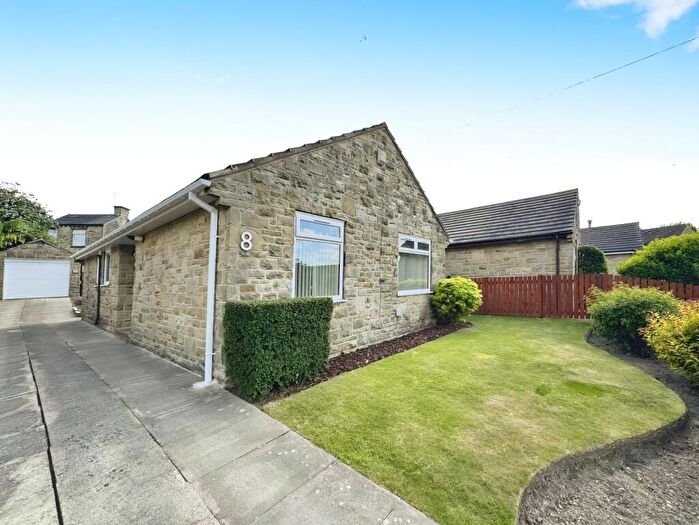 2 Bedroom Bungalow For Sale In Sunnybank Close, Scholes, Cleckheaton, BD19