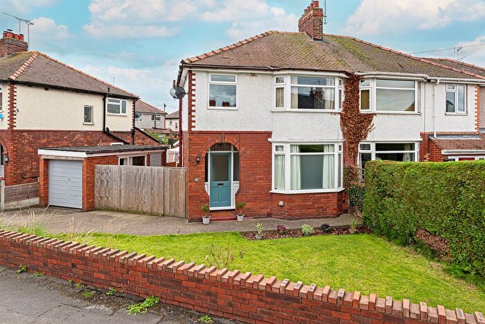 3 Bedroom Semi-Detached House For Sale In Latham Avenue, Helsby, Frodsham, WA6