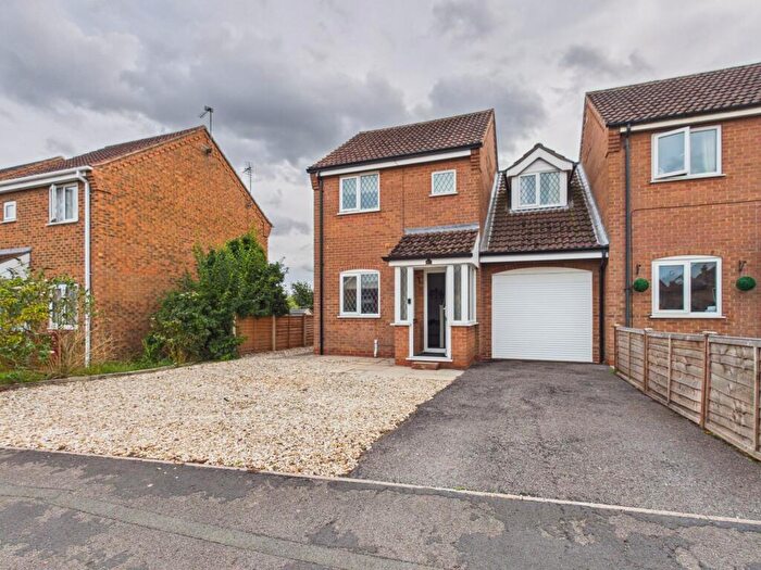 3 Bedroom Semi-Detached House For Sale In Town Hill, Broughton, DN20