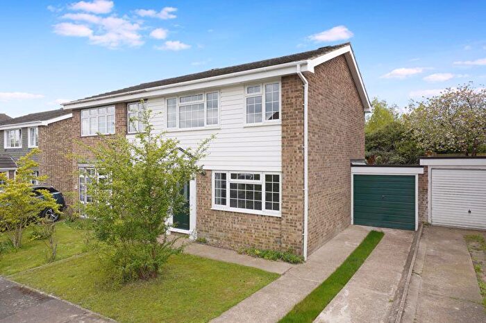 3 Bedroom Semi-Detached House To Rent In St. Johns Way, Rochester, ME1