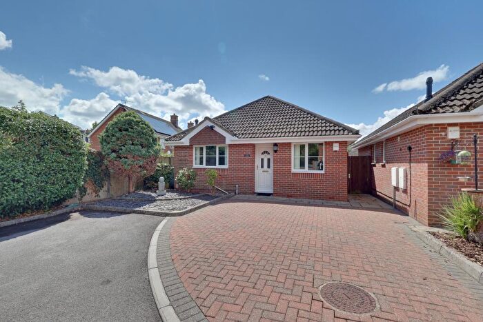 2 Bedroom Detached Bungalow For Sale In Hambledon Road, Denmead, PO7