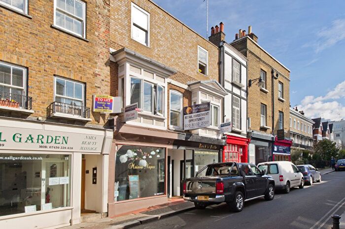 1 Bedroom Flat To Rent In Richmond Hill, Richmond, TW10