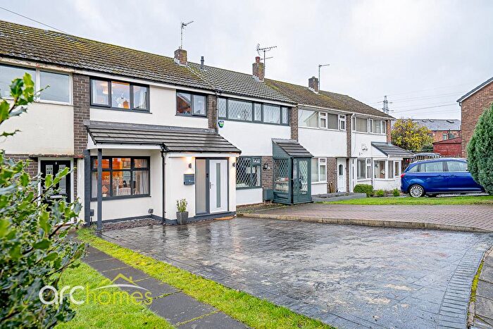 3 Bedroom Terraced House For Sale In Hindles Close, Atherton, Manchester, M46