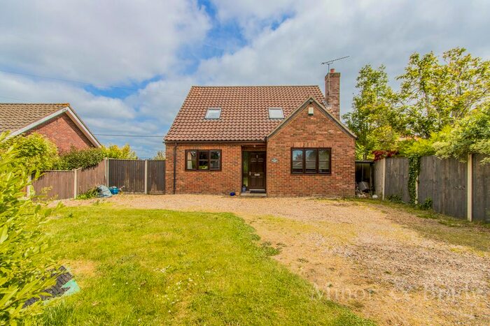 4 Bedroom Detached House For Sale In Post Office Lane, Weston Longville, Norwich, NR9