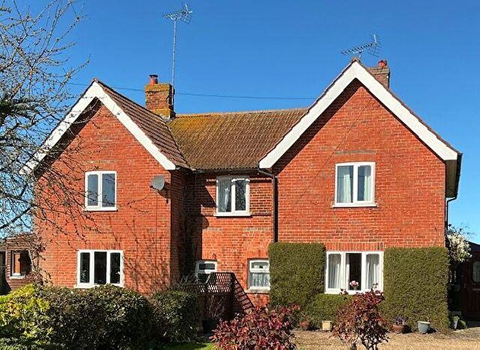 3 Bedroom Semi-Detached House For Sale In Lambwood Hill, Grazeley, Reading, RG7