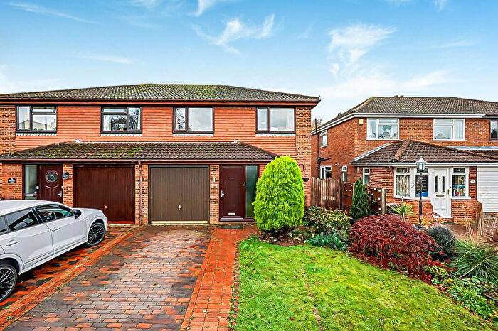 4 Bedroom Semi Detached House For Sale In Ellingham Leas, Maidstone, ME15