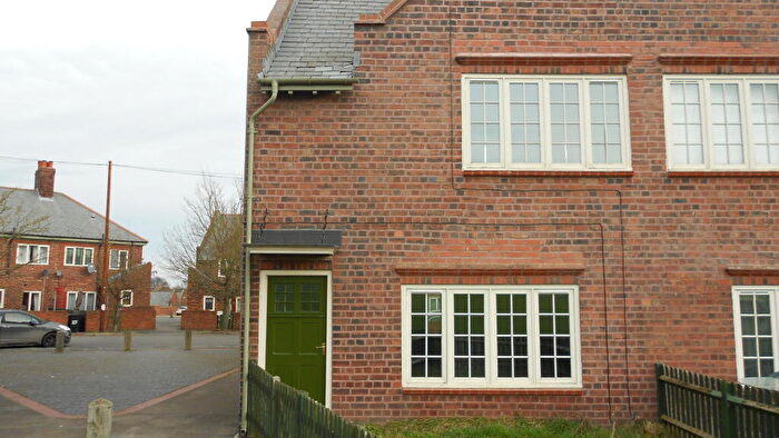 3 Bedroom End Of Terrace House To Rent In Model Village, Worksop, S80