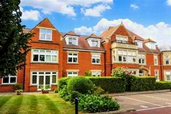2 Bedroom Flat To Rent In Falmouth Avenue, Newmarket, CB8