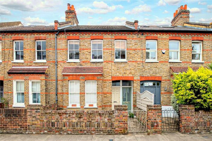 2 Bedroom Maisonette To Rent In Quill Lane, London, SW15