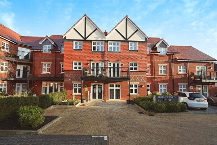 1 Bedroom Apartment To Rent In Marple Lane, Chalfont St Peter, Gerrards Cross, SL9