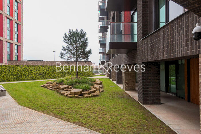 2 Bedroom Apartment To Rent In Charles Clowes Walk, London, SW11