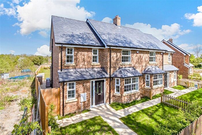 4 Bedroom Semi-Detached House For Sale In Claygate, Marden, Tonbridge, Kent, TN12