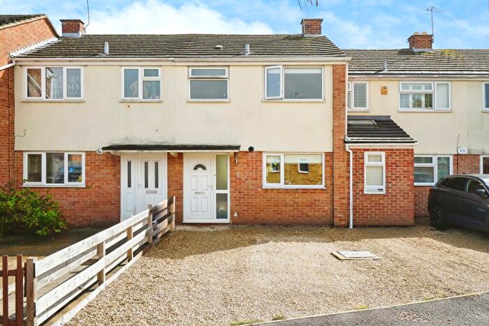 2 Bedroom Terraced House For Sale In Campbell Close, Bicester, Oxfordshire, OX26