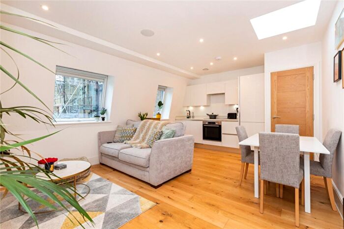 1 Bedroom Apartment To Rent In Parkhurst Road, London, N7