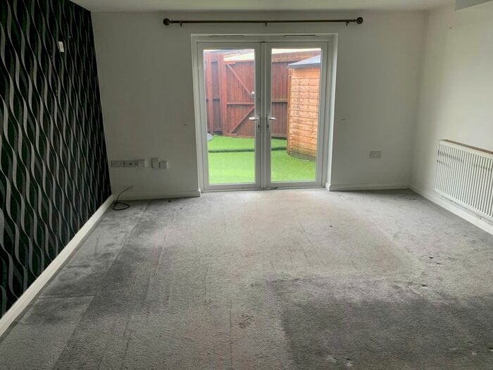 3 Bedroom Terraced House For Sale In Pool Street, Poolstock, Wigan, WN3