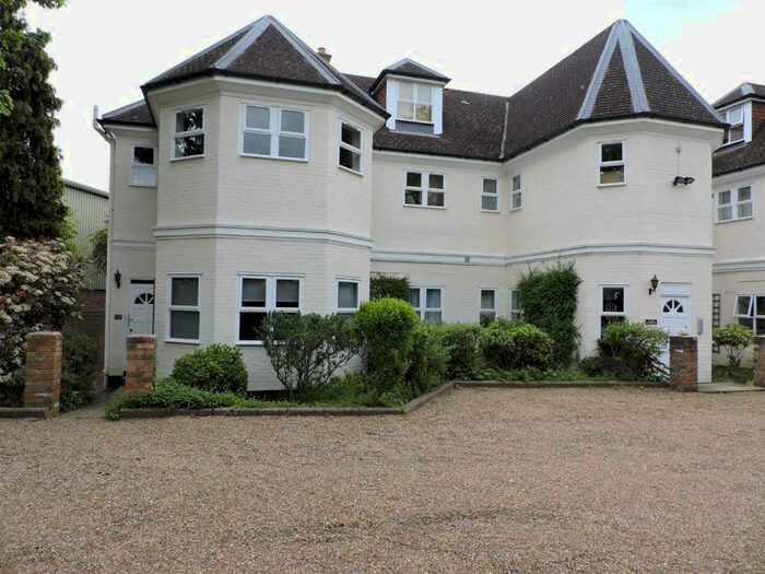 1 Bedroom Apartment To Rent In Tower House, High Road, Byfleet, KT14