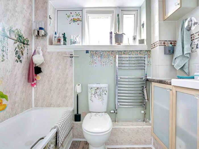 3 Bedroom Semi-Detached House For Sale In Coombelands, Royston, Hertfordshire, SG8