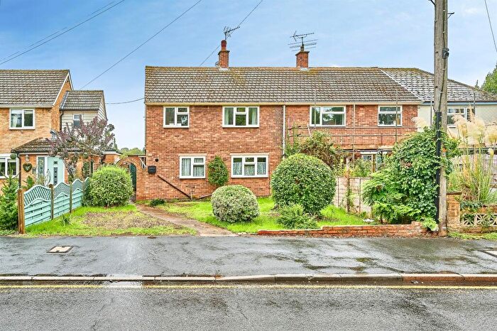 3 Bedroom Semi-Detached House For Sale In Ashdon Road, Saffron Walden, CB10