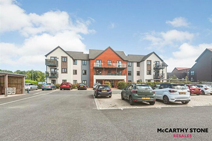 1 Bedroom Apartment For Sale In Island View, Shortwood Copse Lane, Basingstoke, RG23