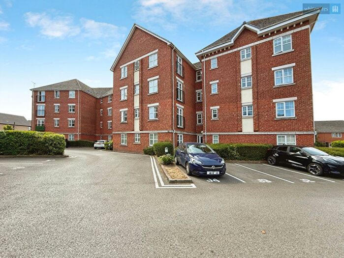 2 Bedroom Flat For Sale In Dale Way, Crewe, Cheshire, CW1
