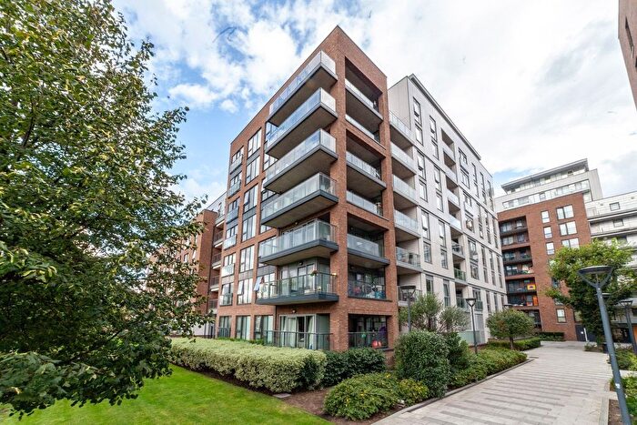 1 Bedroom Flat To Rent In Lindfield Street, London, E14