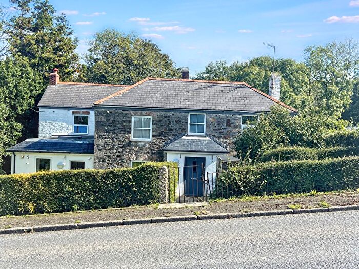 6 Bedroom Property For Sale In St. Annes Grove, Dunmere, Bodmin, Cornwall, PL31