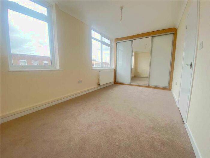 1 Bedroom Property To Rent In Wimborne Road, Bournemouth, BH11
