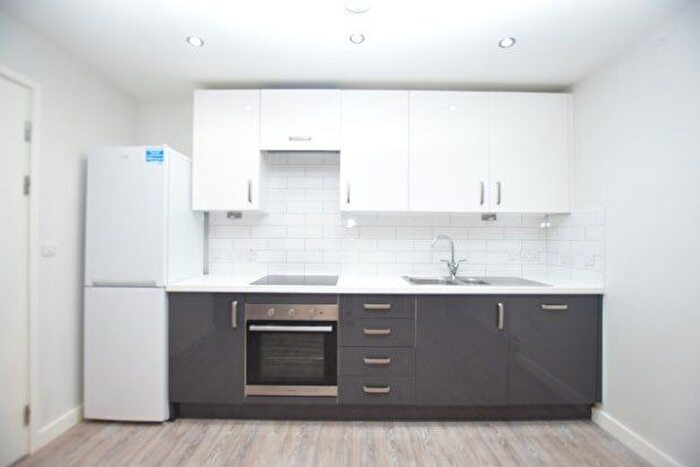 2 Bedroom Flat To Rent In Acorn Street, Sheffield, S3