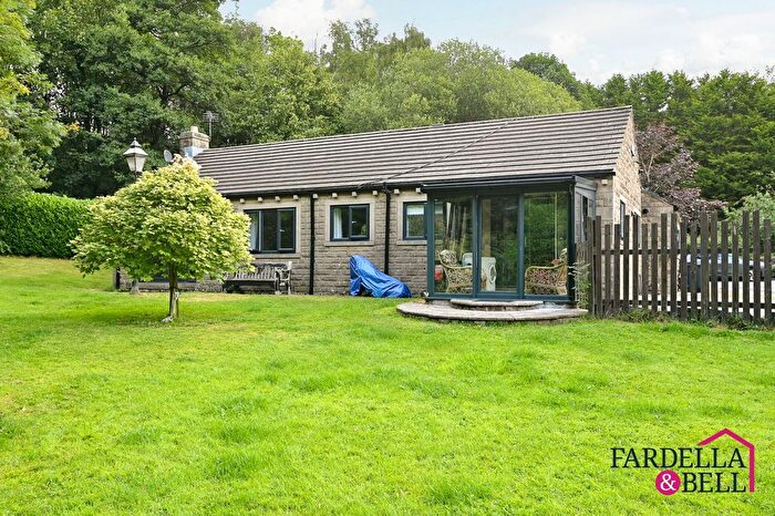 3 Bedroom Bungalow For Sale In Greenfield Road, Colne, BB8