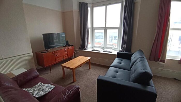4 Bedroom Flat To Rent In A Bristol Road, B29
