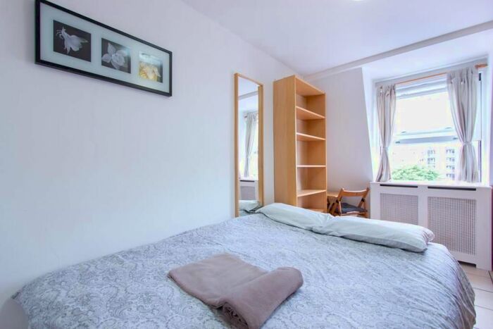 Studio To Rent In Claverton Street, Pimlico, London, SW1V