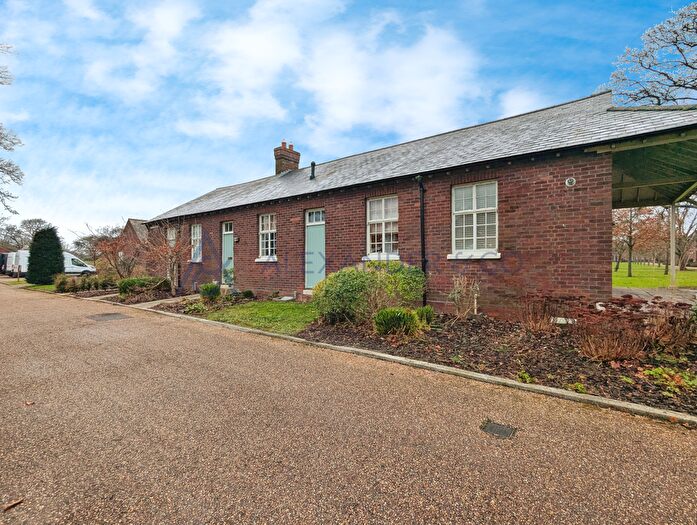 2 Bedroom Cottage To Rent In The Ration Store, Garden Quarter, Caversfield, OX27