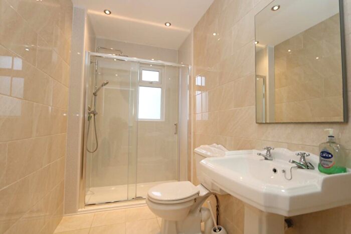 2 Bedroom Semi-Detached Bungalow For Sale In Woodfield Road, Hadleigh, Essex, SS7