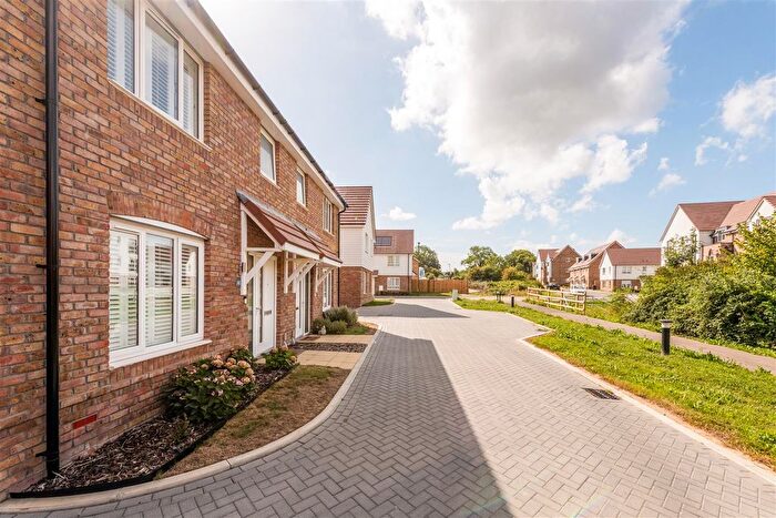 3 Bedroom Semi Detached House For Sale In Barton Way, Hassocks, BN6