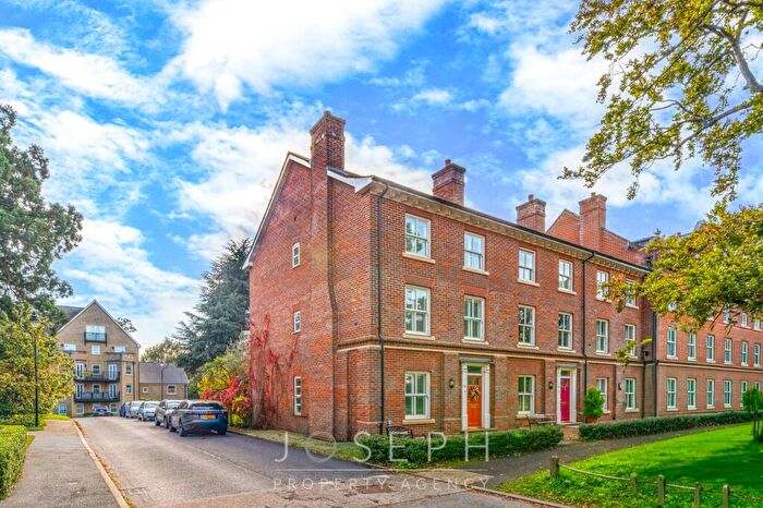 4 Bedroom Town House For Sale In St. Marys Road, Ipswich, IP4