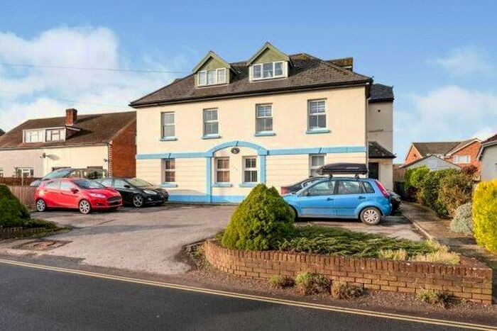 2 Bedroom Flat To Rent In Deansfield Court, Hayling Island, PO11