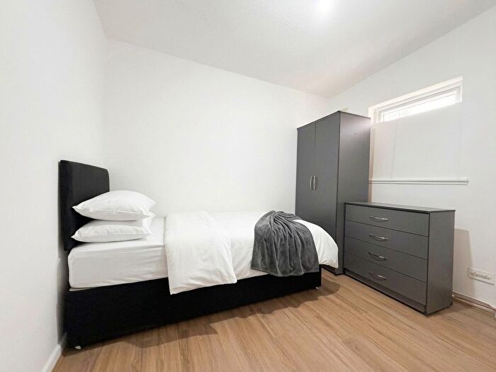 Property To Rent In Bosanquet Close, Uxbridge, UB8