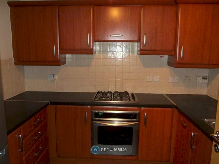 3 Bedroom Semi-Detached House To Rent In Bulmer Close, Broughton, Milton Keynes, MK10