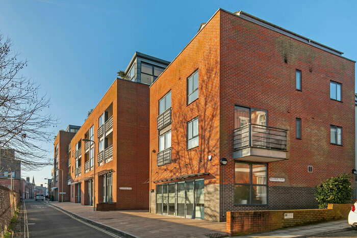 1 Bedroom Apartment To Rent In Staple Gardens, Winchester, SO23