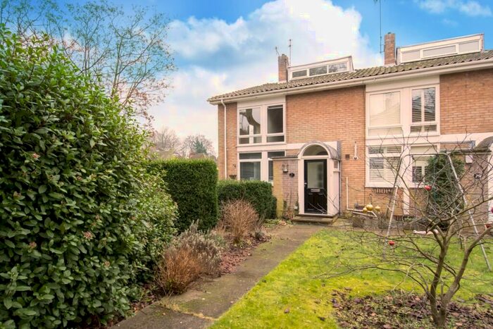 3 Bedroom Terraced House To Rent In Churchill Road St. Albans, AL1