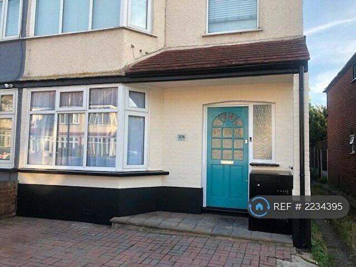 1 Bedroom Flat To Rent In Sinclair Road, London, E4